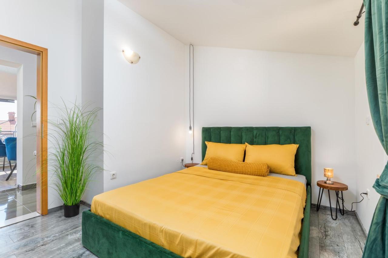 Apartman Nina Fazana Exterior photo